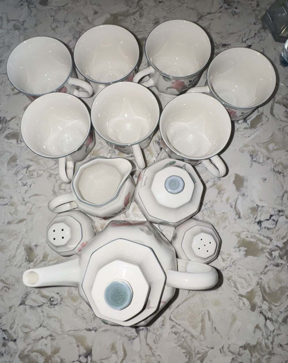Mikasa Continental Silk Flowers F3003 Tea Set with Teapot, Creamer, Sugar, and 7